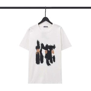 Lyxdesigners T Shirts Brand Casual Printed Letters Men mode och kvinnor kortärmad gata som säljer lyxiga plus-männen hiphop plus-storlek kläder