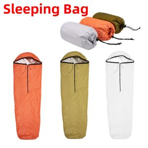 Sacos de dormir Saco Impermeável Leve Térmico Sobrevivência de Emergência Cobertor Camping Caminhadas Atividades ao Ar Livre 231202