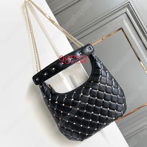 Luxuriöse Designer-Hobo-Tasche Rockstud Spike-Handtasche Weiche faltige Lammfell-Kette Umhängetasche Nietenmetall Metallnietennägel Geometrie Umhängetasche Damen Schwarz