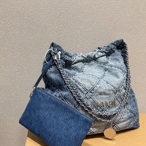 Kadın Klasik Kapitone 22 Denim Alışveriş Torbaları Yaşlı gümüş metal donanım Matelasse zinciri omuz çantası büyük kapasite bulanık gri tasarımcı cep 30cm/35cm