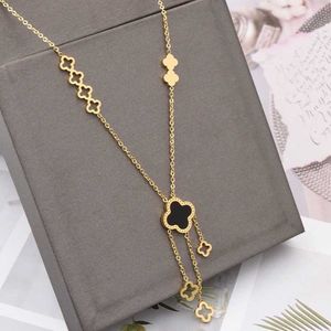 Clover titanium steel necklace female hollow out pendant temperament tassel collarbone chain ins hip hop new neck chain accessories