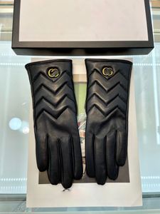 Women Designer Mitten Sheepskin G Loves Winter Luxury äkta lädermantens Brands Purple Fingers Glove Warm Cashmere inuti Pekskärmen