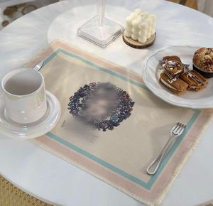 Signage Classic PlaceMat Pads Signage Avatar Pattern Design Printed Linen Fabric Tassel Mat Pad 7夕食のためのカラーホームE3001472