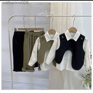 Conjuntos de roupas 3 pçs / set primavera menino conjunto de roupas 2022 colete casual + top + calça criança crianças bebê criança menino coreia roupas de grife 2-10 anos l231202