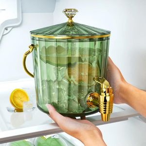 Vattenflaskor 2L Drink Dispenser med Spigot Juice Jar för Lemonade Kylskåp Tätningskran Kall Kettle Beverage Bucket Hushåll