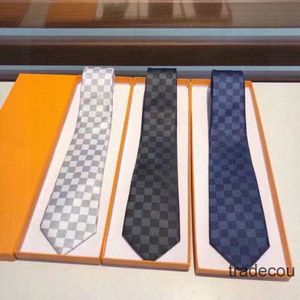 Fliegen Herren Luxus-Krawatte Damier gesteppte Krawatten karierte Designer-Krawatte Hochwertige Seidenkrawatte mit Box schwarz blau weiß T220