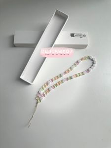 Nya verktygsdelar Fashion Colorful Bead Classical 2C Letter Gift Pendant Diy Charm Chance Phone Hanging Chain Present Package Box