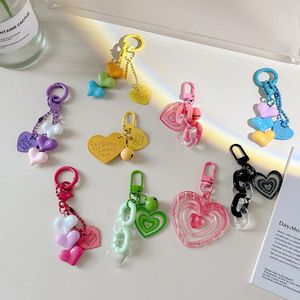 Bag delar Tillbehör Fashion Harts Heart Pendant Keychain With Bell Creative Women Colorful Plastic Link Chain Key Ring Earphone Fall 231202