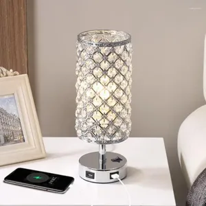 Masa lambaları Modern Basit Başucu Kristal Lamba Yatak Odası Living Nordic Led için Işık Dekorasyon Masası