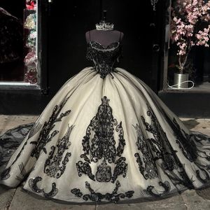 Mexikanische Mädchen-Quinceanera-Kleider, Schwarz, Schwarz, Applikation, Spitze, Schnürkorsett, Gillter, Perlen-Pailletten, Sweet-16-Festzug-Kleider