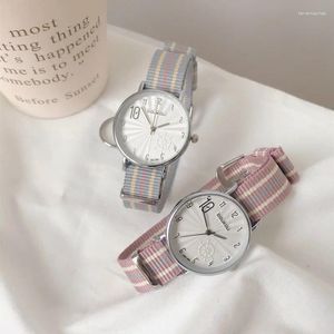 Armbandsur mode randkvinnor tittar enkelt nummer växel design damer kvarts casual rosa nylon rem kvinna klocktimmar