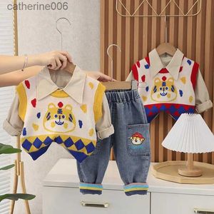 Clothing Sets 2023 Spring Autumn Children Girl 3PCS Clothes Set Cartoon Tiger Sweater Vest Long Sleeve Shirt Jeans Baby Boy Suit Infant OutfitL231202