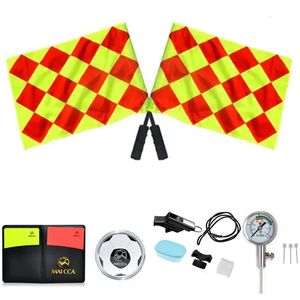 Sporthandskar Soccer Domare Whistle Coin Red Yellow Cards Fotboll Flags Barometer Air Pressure Gauge Kit Training Equipment 231202