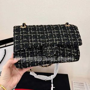 Matelasse Bags 골드 디자이너 크로스 바디 가방 짠 스트라이프 체인 클래식 금속 하드웨어 플랩 고급 핸드백 패션 여성 지갑 메이크업