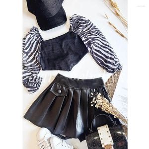Kläder sätter fokusnorm 2-6y mode Autumn Kids Girls Clothes Set Zebra Stripes Patchwork Långärmad Off-Shoulder T-shirt veckad PU kjol