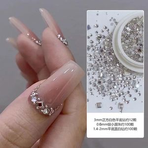 Dekoracje gwóźdź Mieszaj kwadrat płaski tylne gwoździe gwóźdź Zestaw krincestone 3d 100pcs100pcs 12pcs mini małe koraliki gliter Polski UV Manicure przezroczyste kryształy 231202