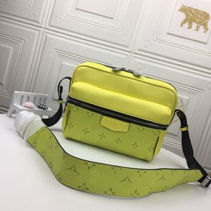10a yeni marka dış mekan tasarımcısı çanta klasik deri zincirler omuz çantaları bayan portatif çapraz gövde çanta kadın moda deri flaş kayış yüksek doku cüzdan