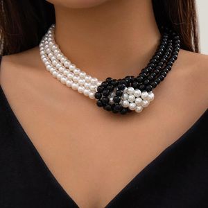 Choker Trend mehrschichtige schwarze weiße Perle Handgefertigte Wove Perlen Halskette für Frauen unregelmäßige Knotted Link Braut Ästhetik Schmuck