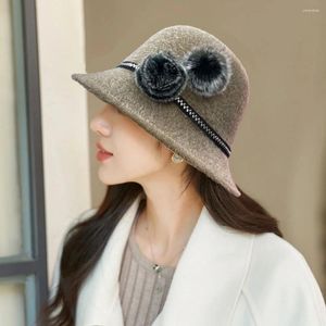 Berets Elegante Mulheres de Meia Idade Fedoras Cap Lã Senhoras Pescador Chapéu Cúpula Sun Bowler Bacia Dupla Bola de Cabelo Inverno