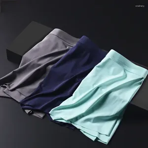Cuecas confortáveis sem costura gelo corte de seda masculina cueca boxers de cintura média fina respirável uma obrigação para homens