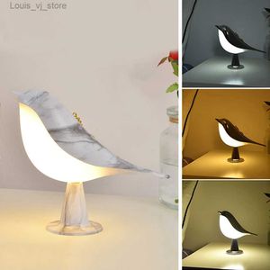 Nattlampor Små trådlös LED -bordslampa Magpie Form Nattljus Dimbar Touch Sensor Bedside Lamp USB Laddningsbar skrivbordslampa för sovrum YQ231204