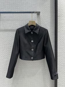 Runway Women's Jackets 2024 Ny Spring Lapel Neck Long Sleeve Ytterkläder Märke samma stil Rockar Designer Tops