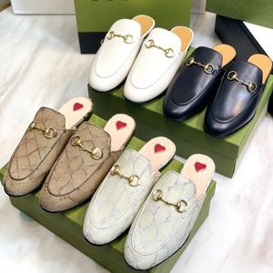 Klädskor män kvinnor loafers äkta läder skor män kvinnor skor storlek 34-44 herrar tryckt metall rund tå loafers lyxdesigner