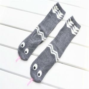 Kindersocken 2023 Baby 2 bis 4 Jahre Kinder Cartoon Kleine Schlange Baumwolle gekämmter Boden Rutschfeste Mädchensocke 6pairlot 231202