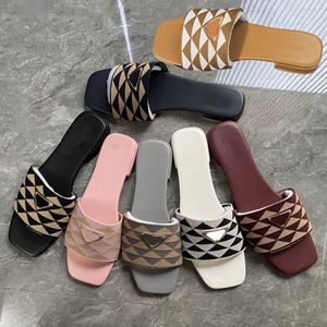 Broderade tygskivor tofflor skor svart beige mångfärgad broderi mulor kvinnors hem flip flops casual sandaler sommar läder platt glid rubbe p0hn#