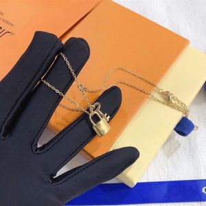 Pendants gold love Necklace fashion silver plated letter simple heart Titanium Valentine's Day lovers chain jewelry wedding290r