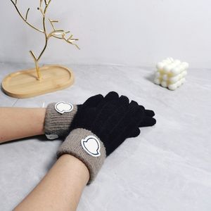 Fashionable Designers Wool Gloves Women Men Knitted Gloves Letter M High Quality Lady Glove Winter Accessories