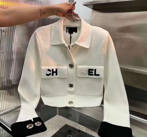 Fashion luxury 2024ss Designer Womens Jackets Top Quality lapel Polo Fashion Chest Pocket slim fit white Embroidery Printed Metal Buckle Knitted Longsleeved Cardi