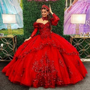 Kırmızı Parlak Of Omuz Quinceanera Elbise Ruffles Aplikes Dantel Boncuklar Süpürme Tren Balosu Tatlı 16 Vestidos de Fiesta