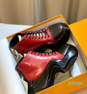 Luksusowe Ruby Flat Ranger Buty Projektantki Kobiety Chunky Booties Monogramy Vintage Platform Trener Desert Lace-Up Sneakers