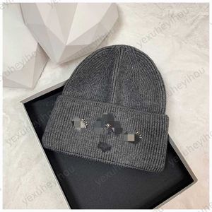 New Cross Flower Designer Caps Chromees Corações Beanie Chapéus Designers Homens Mulheres Lã De Malha Chapéu De Lã Chapéu Casual Quente Elástico Equipado Caps Beanie CH Chapéu Quente A2