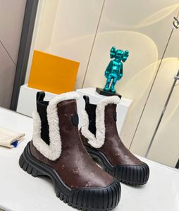 2024 Designer Boots Ruby Flat Boots Women Ranger Ranger Booties skórzana platforma butów z kostką chelsea lekka gumowa podeszwa bootie 35-41