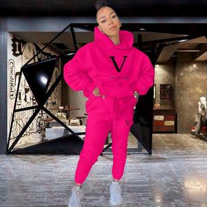 Designeruppsättningar för kvinnors träningsdräkter Autumn och Winter Plus Size Sports Sweatsuit Ladies Two Piece Outfits Högkvalitativ brev Tryckt Trend Jogging Satser Set