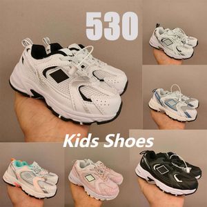 Новая мода 530 Kids Boot Повседневная обувь Кроссовки черный, белый, серебристый металлик цвета слоновой кости, синий лунный луч, морская соль, детская платформа 530, дизайнерские спортивные детские кроссовки