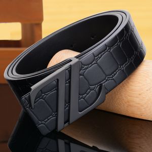 2024Designer Belt Fashion Buckle äkta läderbältesbredd 4.0 cm 14 stilar mycket kvalitet med boxdesigner män kvinnor herrbälten