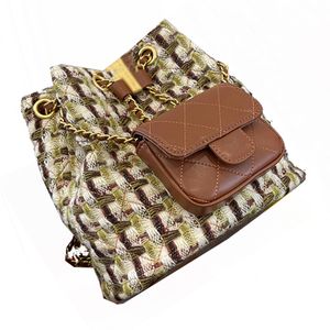 Zaino da donna di design di lusso Autunno e inverno Nuova borsa da mamma per bambino in vera pelle di moda classica Borsa a secchiello di alta qualità con doppia lettera di marca francese