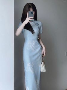 Ubrania etniczne Kobiety Niebieskie Długie sukienka Cheongsam Sukienka Vintage Tradycyjne sukienki z krótkim rękawem Autumn Ulepszone Qipao S2439