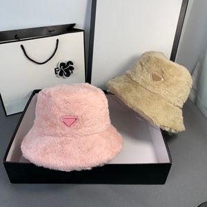 Tasarımcı kova şapkası kadınlar için kış kürk şapka moda kalın sıcak bayanlar balıkçı şapkalar kapaklar kulak ısıtıcı hediye