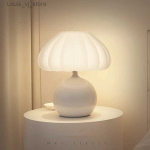 Luzes da noite estilo creme lâmpada de mesa cabeceira estilo francês proteção para os olhos cogumelo decorativo abóbora lâmpada do quarto das crianças luz da noite yq231204