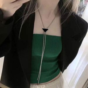 inverted triangle designer jewelry necklace alloy chain mens womens black pendant necklace with letter designer necklaces fashion 208J