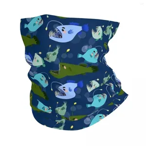 Lenços Anglerfish - Divertido Azul e Verde Dos Desenhos Animados Peixe Oceano Padrão Bandana Pescoço Capa Impressa Máscara Cachecol Quente Headwear Esportes Ao Ar Livre