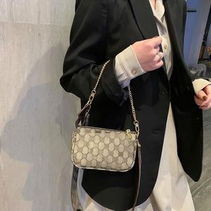 80% di sconto sulla borsa femminile Nuova borsa a spalla singola moda versatile a mano diagonale a mano piccola borse quadrate206r