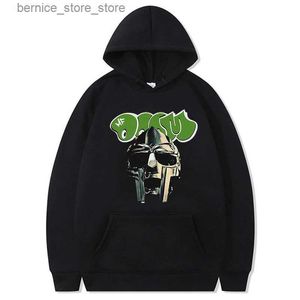 Męskie bluzy bluzy kreskówka Mf Doom Hoodie Women Graphic Men Mężczyzn Kobiet Bluzy Bluzy długie rękawy Bluza Bluza Harajuku Streetwear Ubrania Q231204