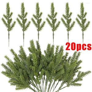 Kwiaty dekoracyjne 20/1pcs Boże Narodzenie zielone igły sosny sztuczne czerwone jagody DIY WIERNE Prezenty Dekoracja Dom Home Year Wedding