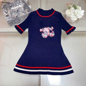 Lüks Tasarımcı Kız Jersey Elbise Yüksek Kaliteli Çocuk Elbiseleri Boyut 100-160 Bebek Etek Yarım Kollu Yuvarlak Yuvarlak Boyun Çocuk Frock NOV25