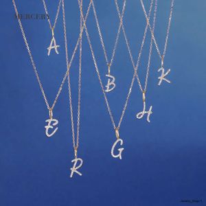 Mercery Großhandel benutzerdefinierte personalisierte Schmuck Diamant 26 Initial Alphabet Halskette 14 k Solid Gold Buchstaben Anhänger Halskette Frauen